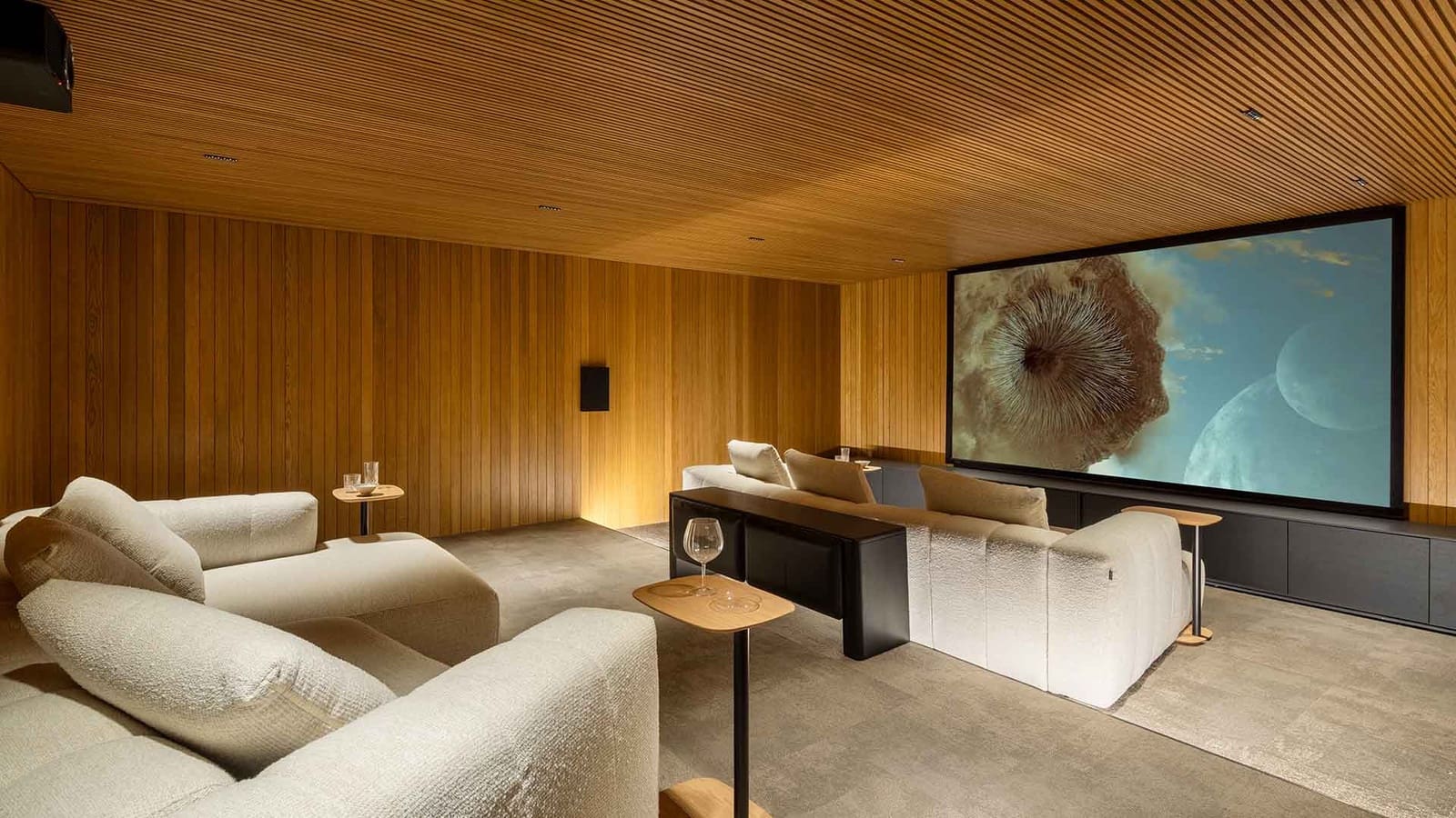 7 soverom Villa til salgs i El Madronal med svømmebasseng - € 10 800 000 (Ref: 9007186)