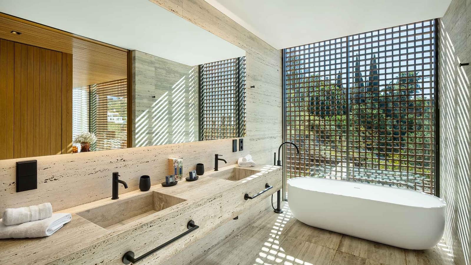 7 soverom Villa til salgs i El Madronal med svømmebasseng - € 10 800 000 (Ref: 9007186)