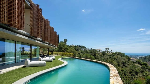 7 chambre Villa/Maison à vendre à El Madroñal, Benahavís avec piscine - 10 800 000 € (Ref: 9007186)