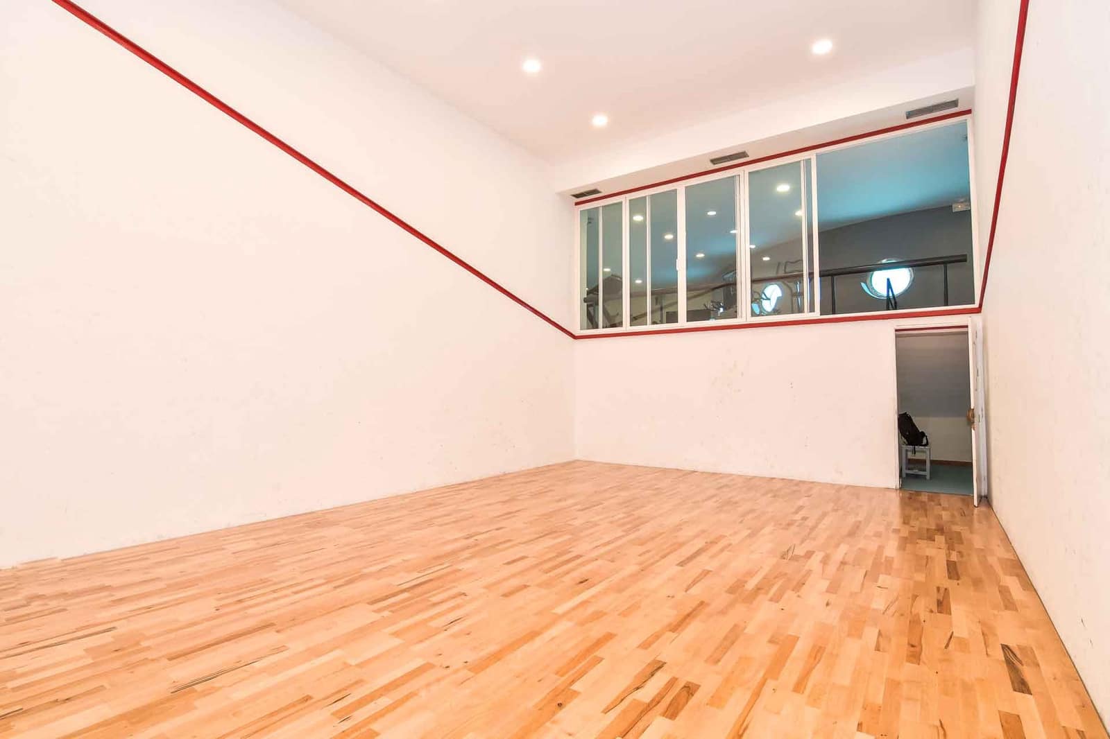 3 soveværelse Penthouse til salg i Marbella med swimmingpool - € 935.000 (Ref: 9014359)