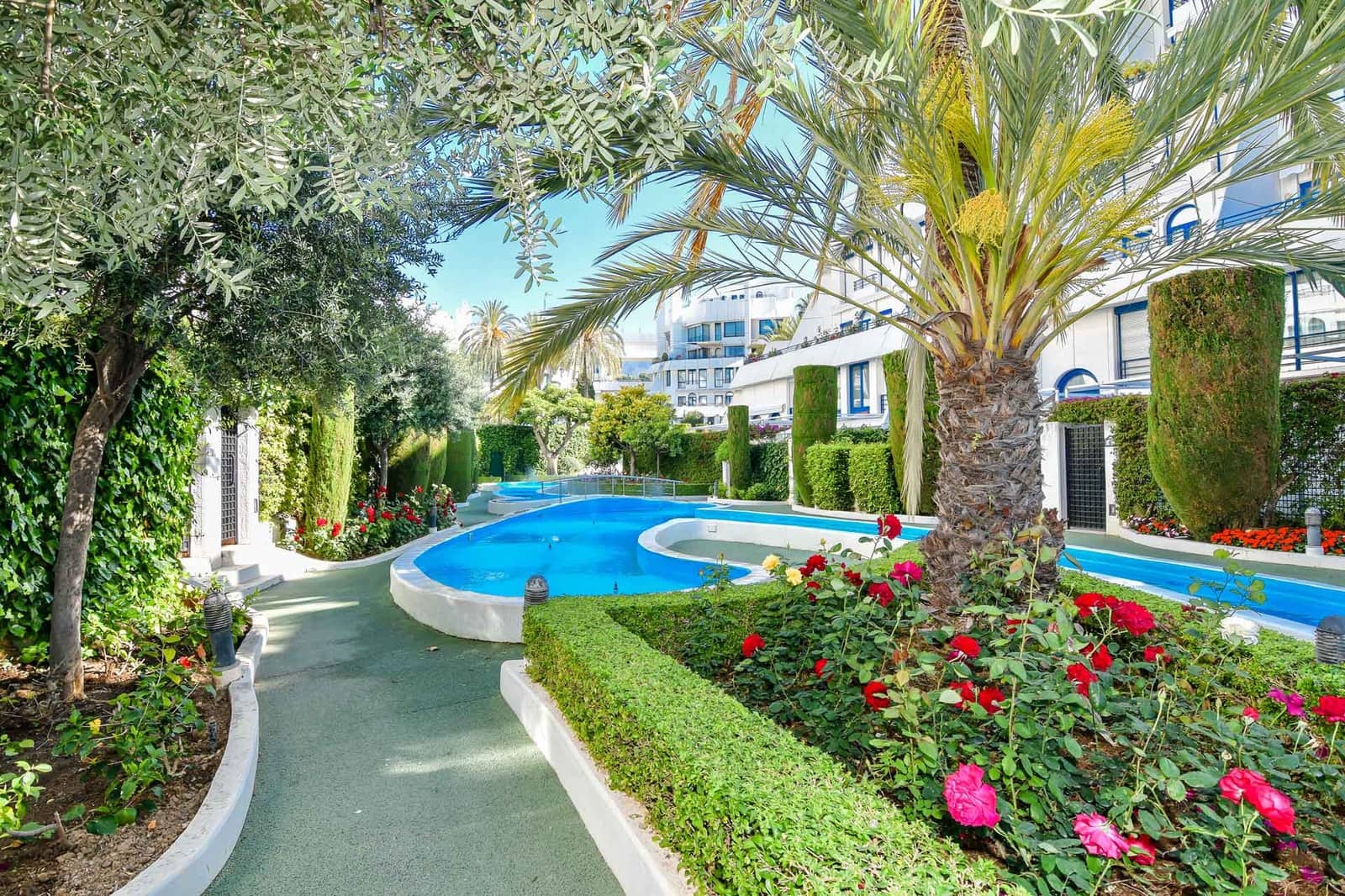 3 soveværelse Penthouse til salg i Marbella med swimmingpool - € 935.000 (Ref: 9014359)