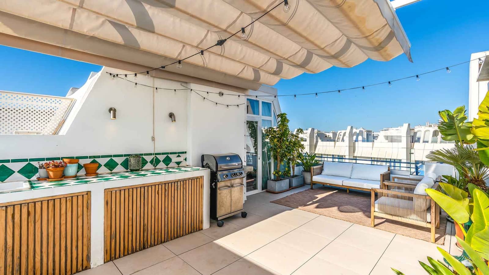 3 soveværelse Penthouse til salg i Marbella med swimmingpool - € 935.000 (Ref: 9014359)