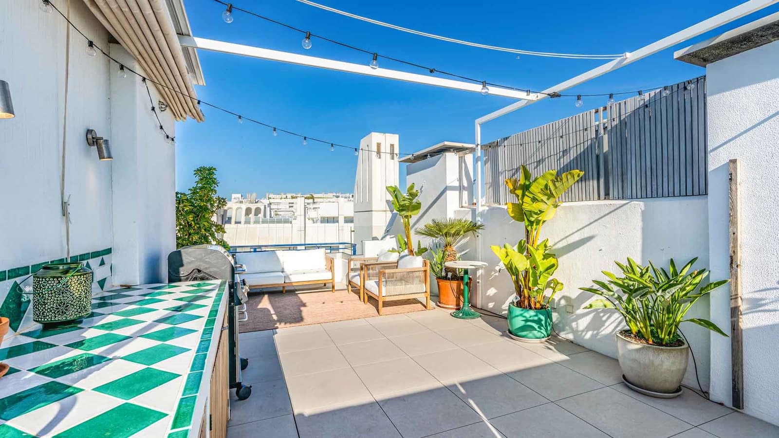 3 soveværelse Penthouse til salg i Marbella med swimmingpool - € 935.000 (Ref: 9014359)