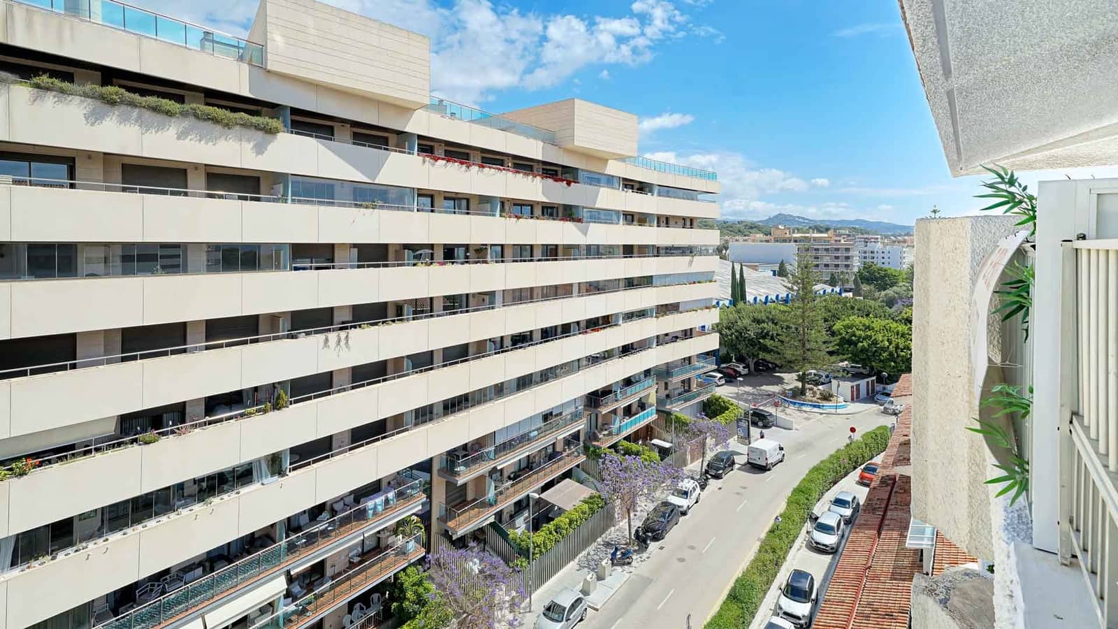 2 soveværelse Penthouse til salg i Golden Mile med swimmingpool - € 850.000 (Ref: 9032261)