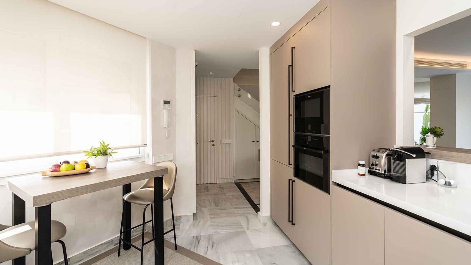 2 soveværelse Penthouse til salg i Marbella med swimmingpool - € 1.160.000 (Ref: 9034629)