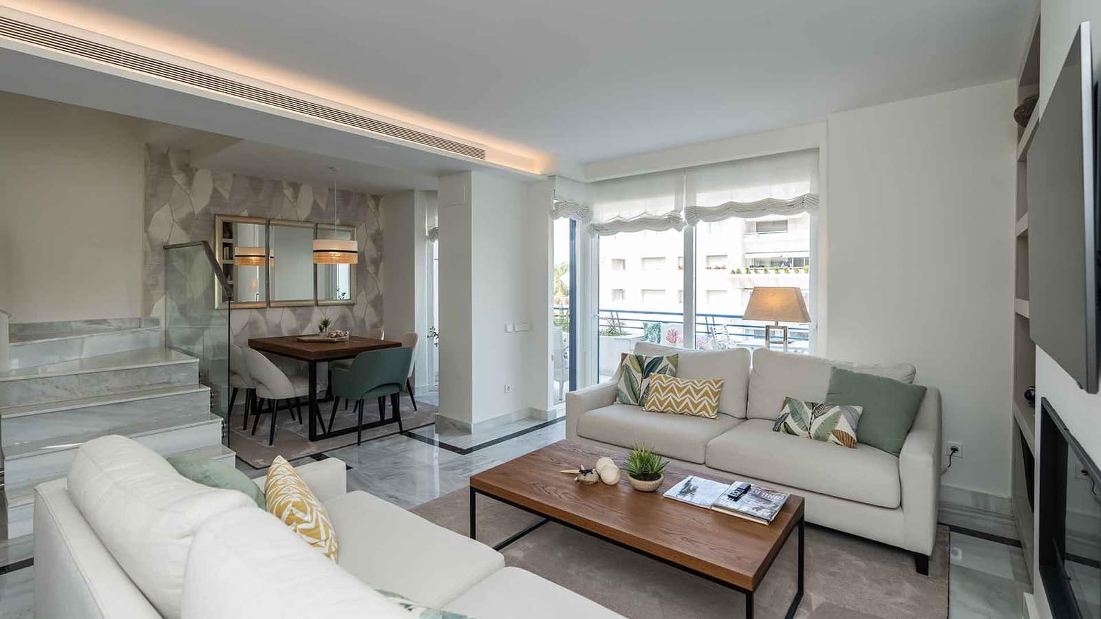 2 soveværelse Penthouse til salg i Marbella med swimmingpool - € 1.160.000 (Ref: 9034629)