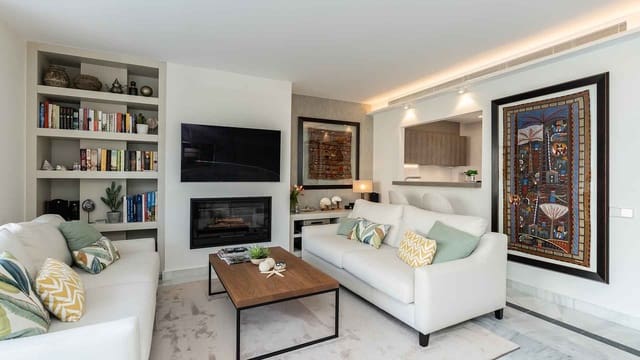 2 soverom Penthouse til salgs i Playa Bajadilla - Puertos, Marbella med svømmebasseng - € 1 160 000 (Ref: 9034629)