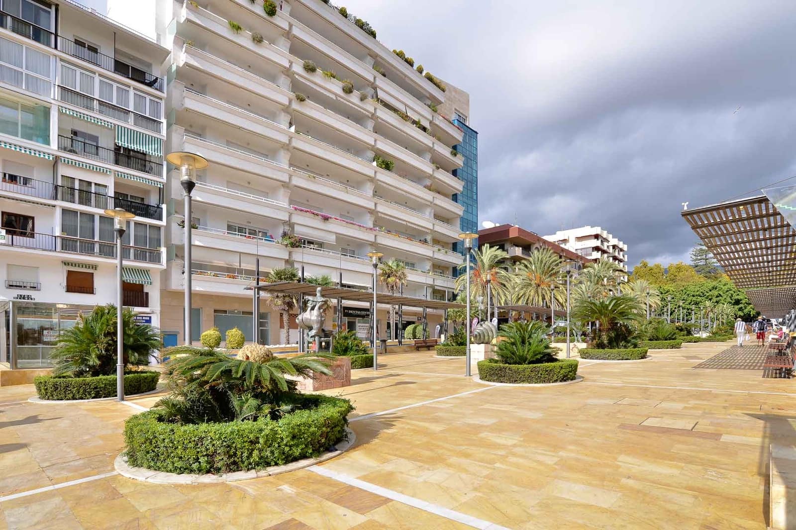 Commercieel te koop in Marbella - € 495.000 (Ref: 9036697)