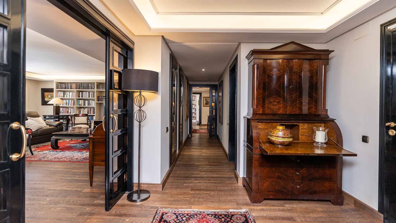 4 soveværelse Lejlighed til salg i Marbella med swimmingpool - € 2.550.000 (Ref: 9081565)