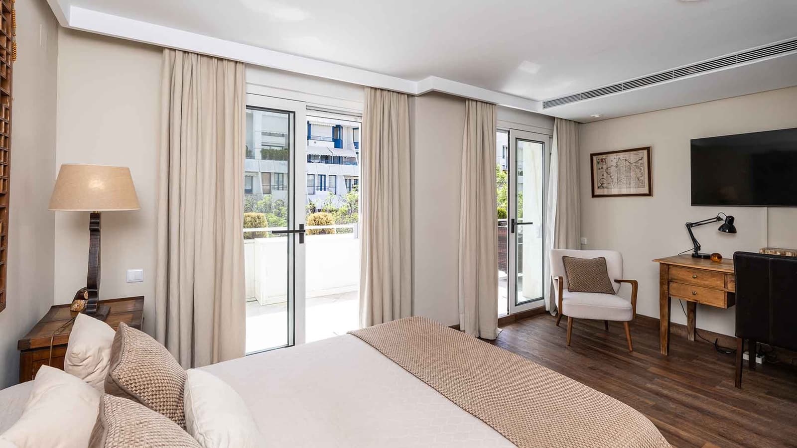 4 soveværelse Lejlighed til salg i Marbella med swimmingpool - € 2.550.000 (Ref: 9081565)