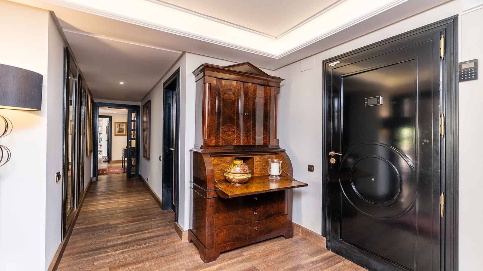 4 soveværelse Lejlighed til salg i Marbella med swimmingpool - € 2.550.000 (Ref: 9081565)