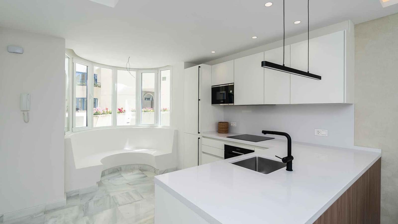 2 soverom Leilighet til salgs i Marbella med svømmebasseng - € 795 000 (Ref: 9081566)