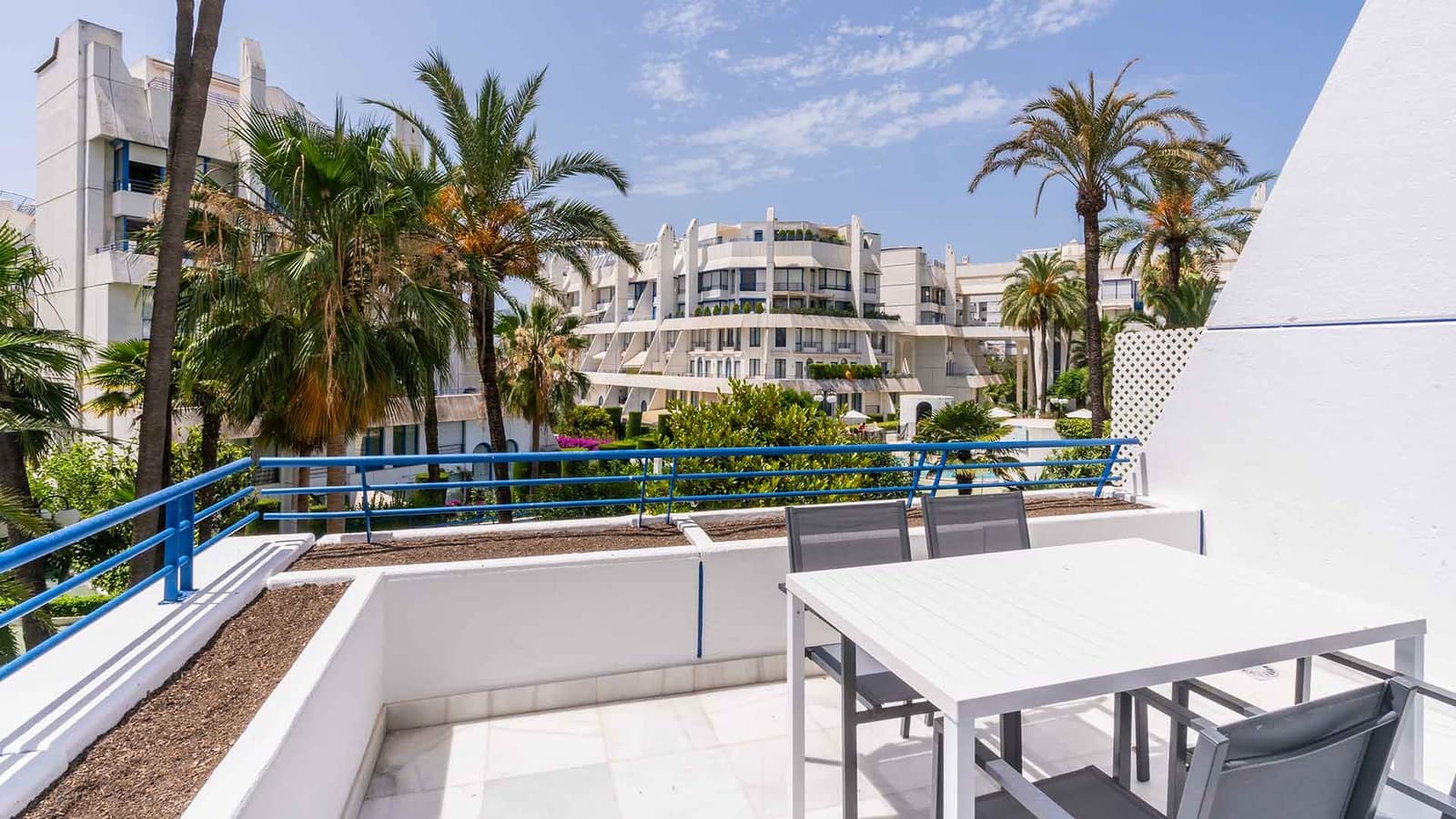 2 soverom Leilighet til salgs i Marbella med svømmebasseng - € 795 000 (Ref: 9081566)