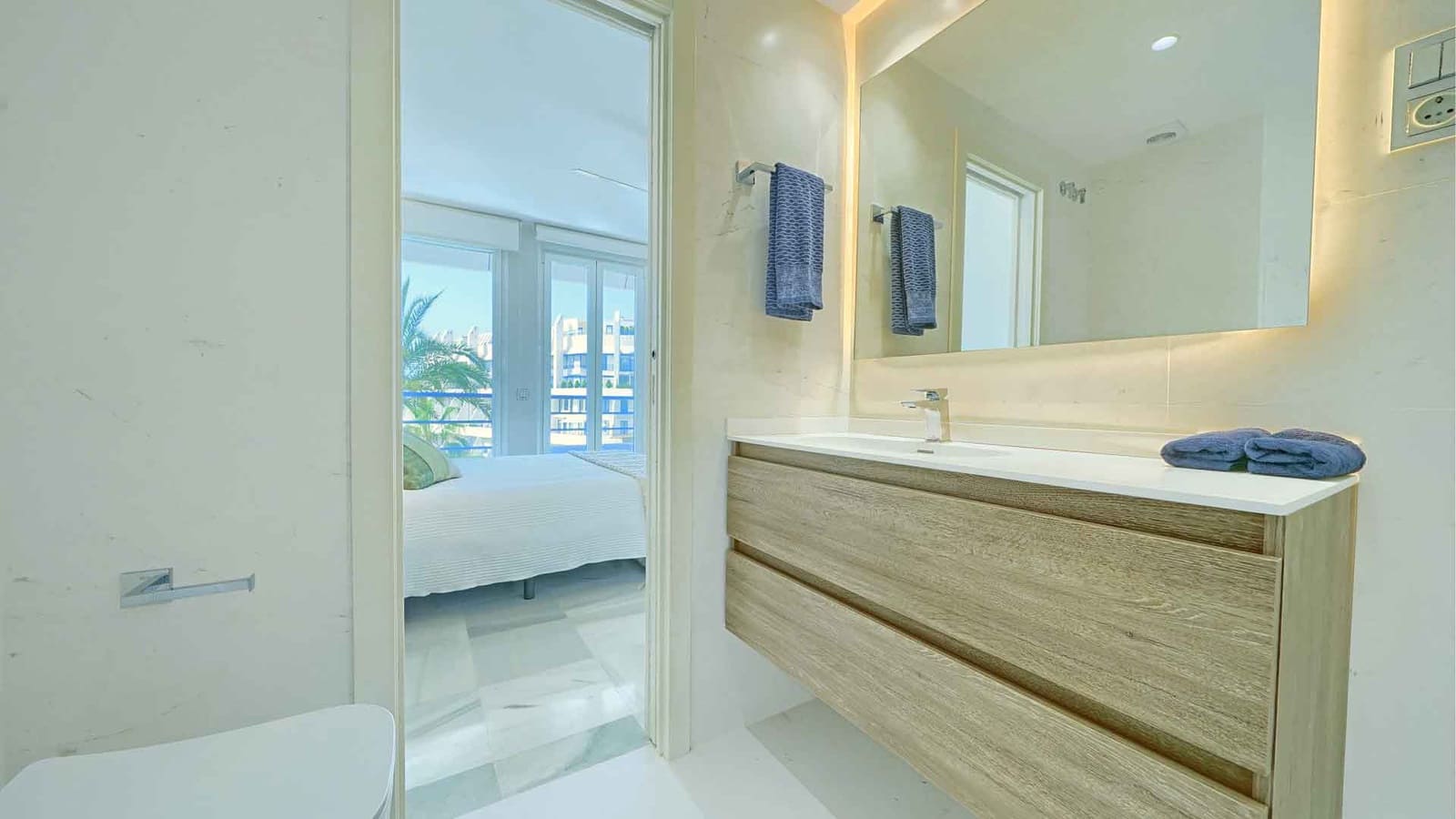 2 slaapkamer Appartement te koop in Marbella met zwembad - € 795.000 (Ref: 9081566)