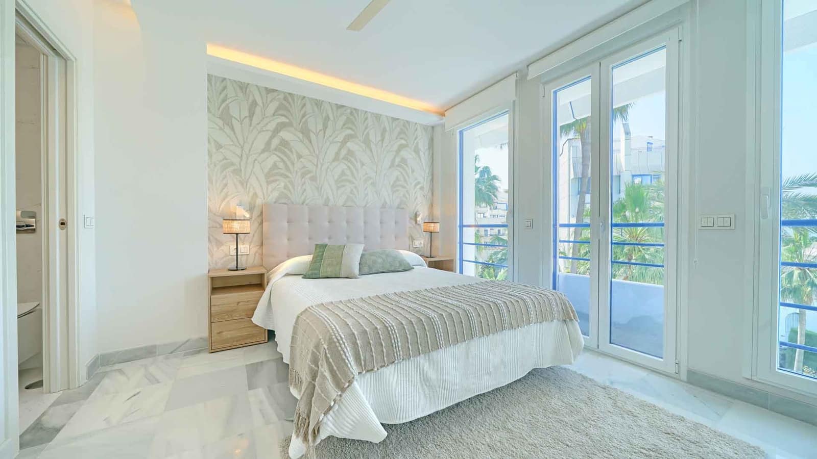 2 slaapkamer Appartement te koop in Marbella met zwembad - € 795.000 (Ref: 9081566)