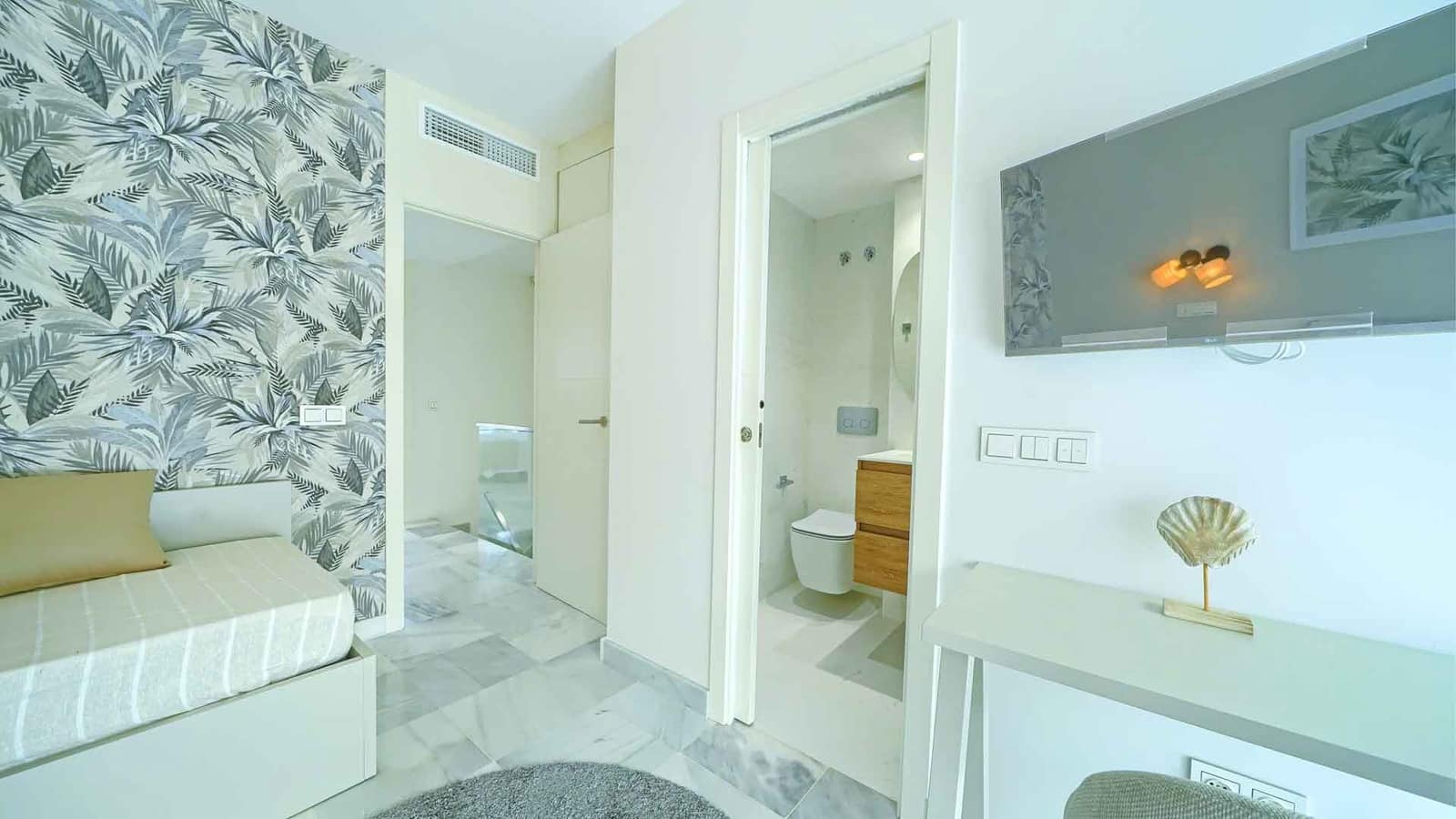 2 slaapkamer Appartement te koop in Marbella met zwembad - € 795.000 (Ref: 9081566)