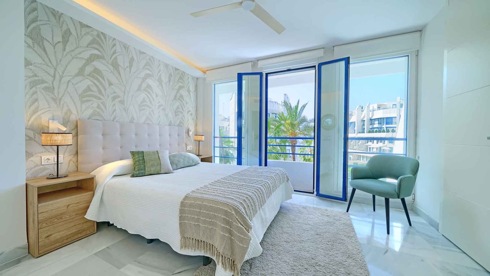 2 slaapkamer Appartement te koop in Marbella met zwembad - € 795.000 (Ref: 9081566)