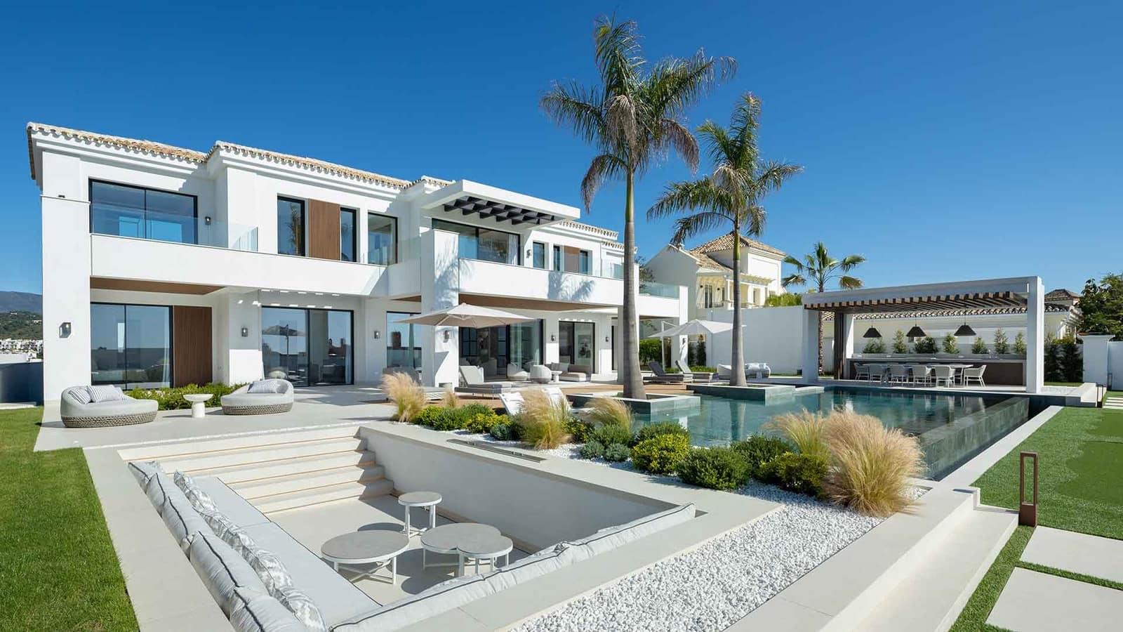 7 soverom Villa til salgs i Monte Halcones med svømmebasseng - € 9 600 000 (Ref: 9089894)