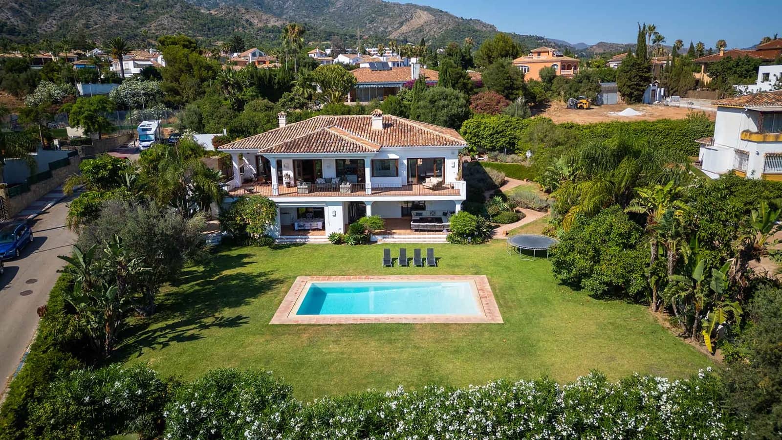 5 soveværelse Villa til salg i Marbella med swimmingpool - € 3.850.000 (Ref: 9104736)