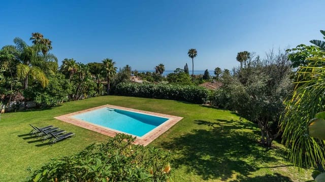 5 soveværelse Villa til salg i Playa Bajadilla - Puertos, Marbella med swimmingpool - € 4.150.000 (Ref: 9104736)
