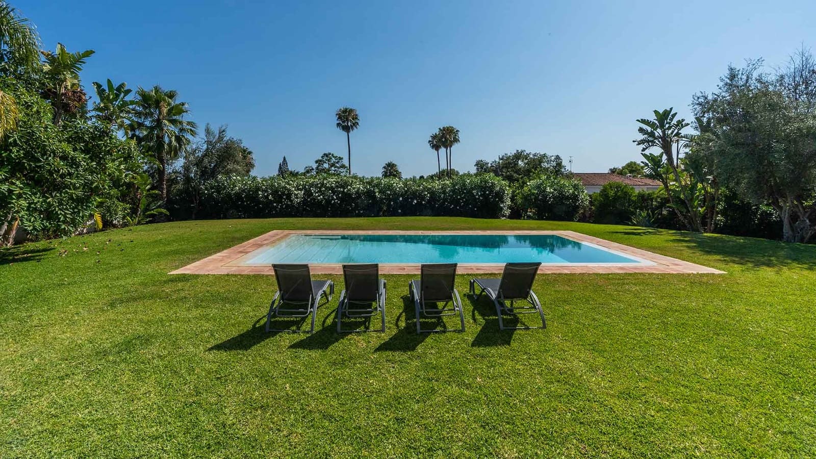 5 soveværelse Villa til salg i Marbella med swimmingpool - € 3.850.000 (Ref: 9104736)