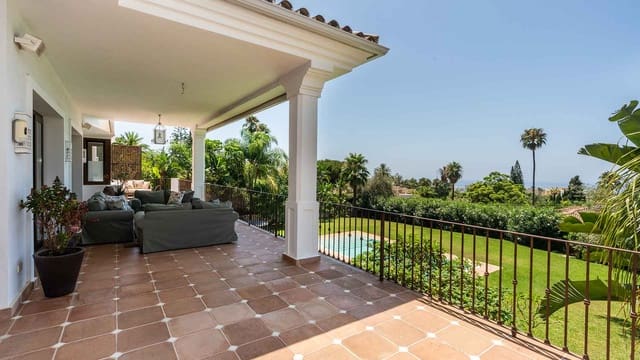 5 Zimmer Villa zu verkaufen in Playa Bajadilla - Puertos, Marbella mit Pool - 3.850.000 € (Ref: 9104736)