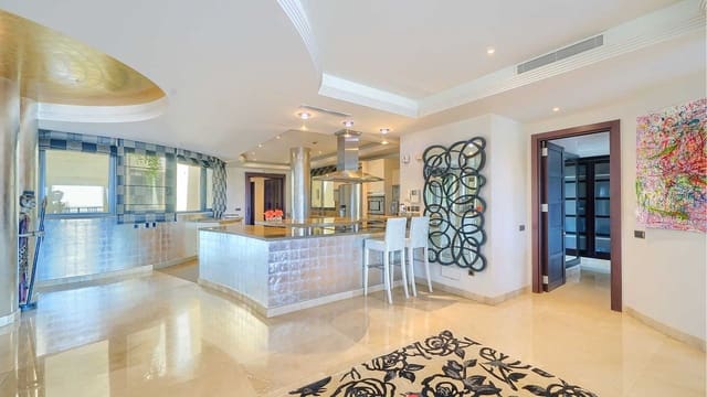 3 chambre Appartement à vendre à Puerto Banus, Marbella avec piscine - 6 900 000 € (Ref: 9108815)