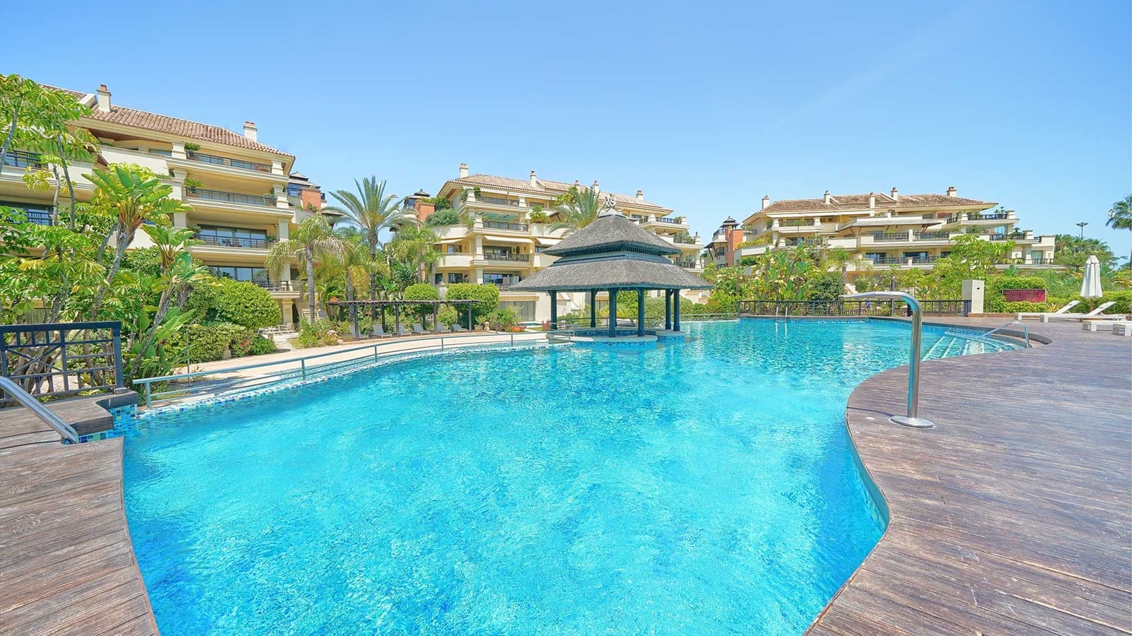 3 chambre Appartement à vendre à Puerto Banus avec piscine - 6 900 000 € (Ref: 9108815)