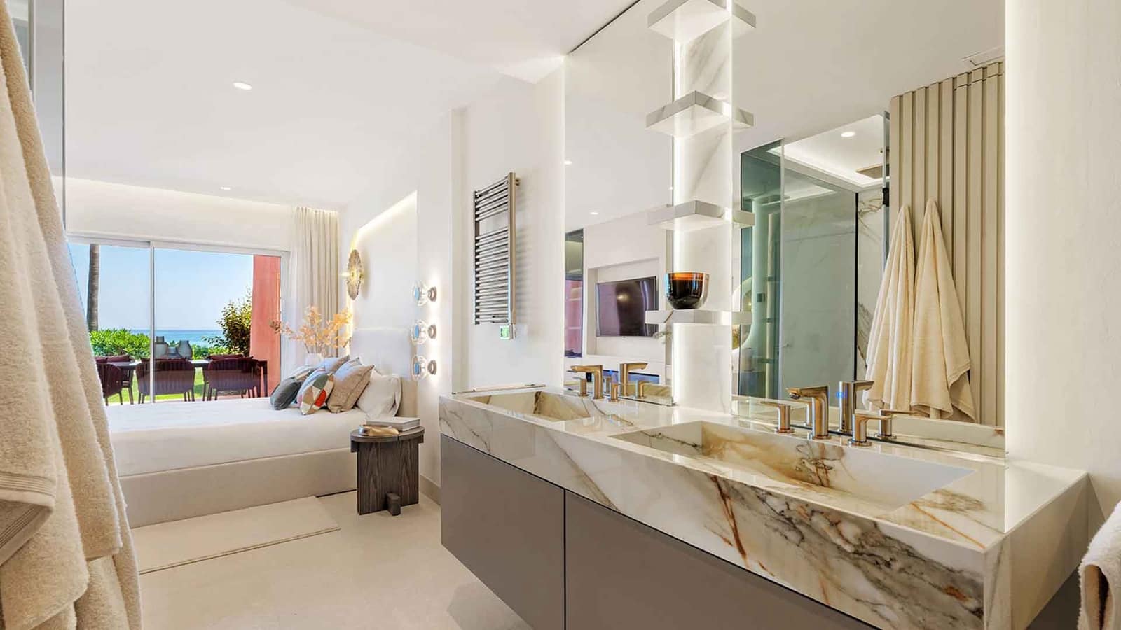 3 soveværelse Lejlighed til salg i Estepona med swimmingpool - € 2.350.000 (Ref: 9126851)