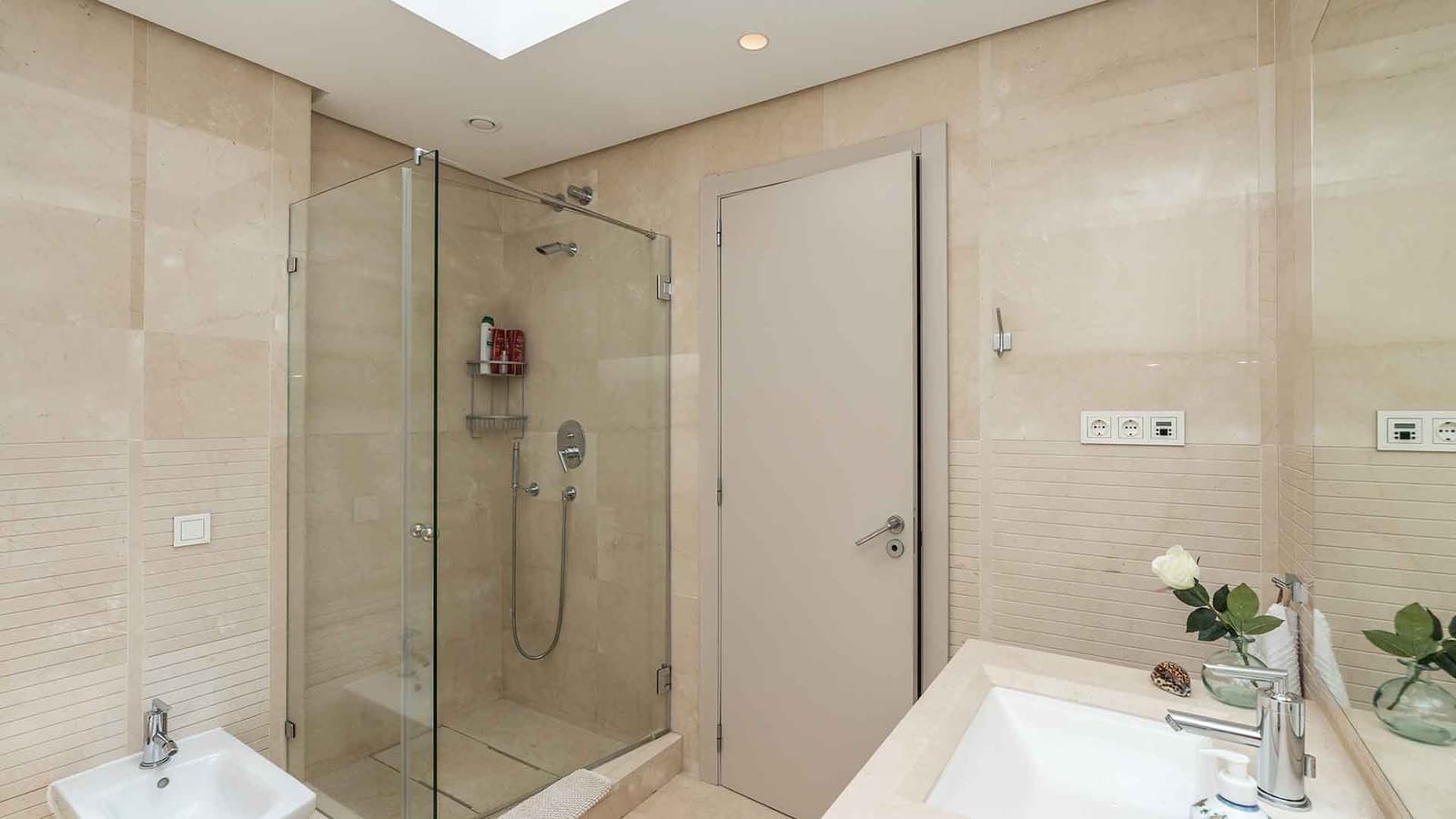 2 soveværelse Penthouse til salg i Golden Mile med swimmingpool - € 2.095.000 (Ref: 9129824)