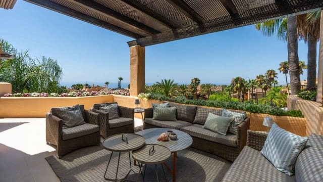 2 soveværelse Penthouse til salg i Lomas De Marbella, Marbella med swimmingpool - € 2.095.000 (Ref: 9129824)