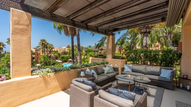 2 chambre Penthouse à vendre à Lomas De Marbella, Marbella avec piscine - 2 095 000 € (Ref: 9129824)