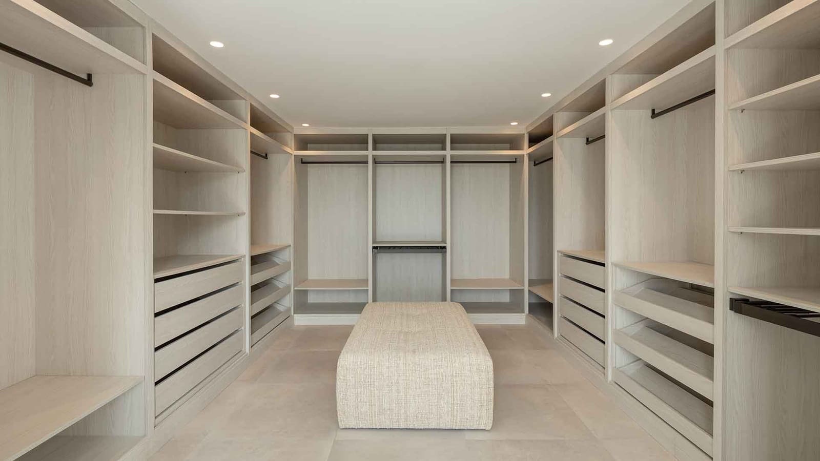 5 soveværelse Villa til salg i El Madronal med swimmingpool - € 8.350.000 (Ref: 9132517)