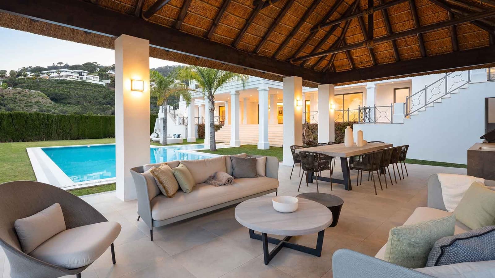 5 soveværelse Villa til salg i El Madronal med swimmingpool - € 8.350.000 (Ref: 9132517)