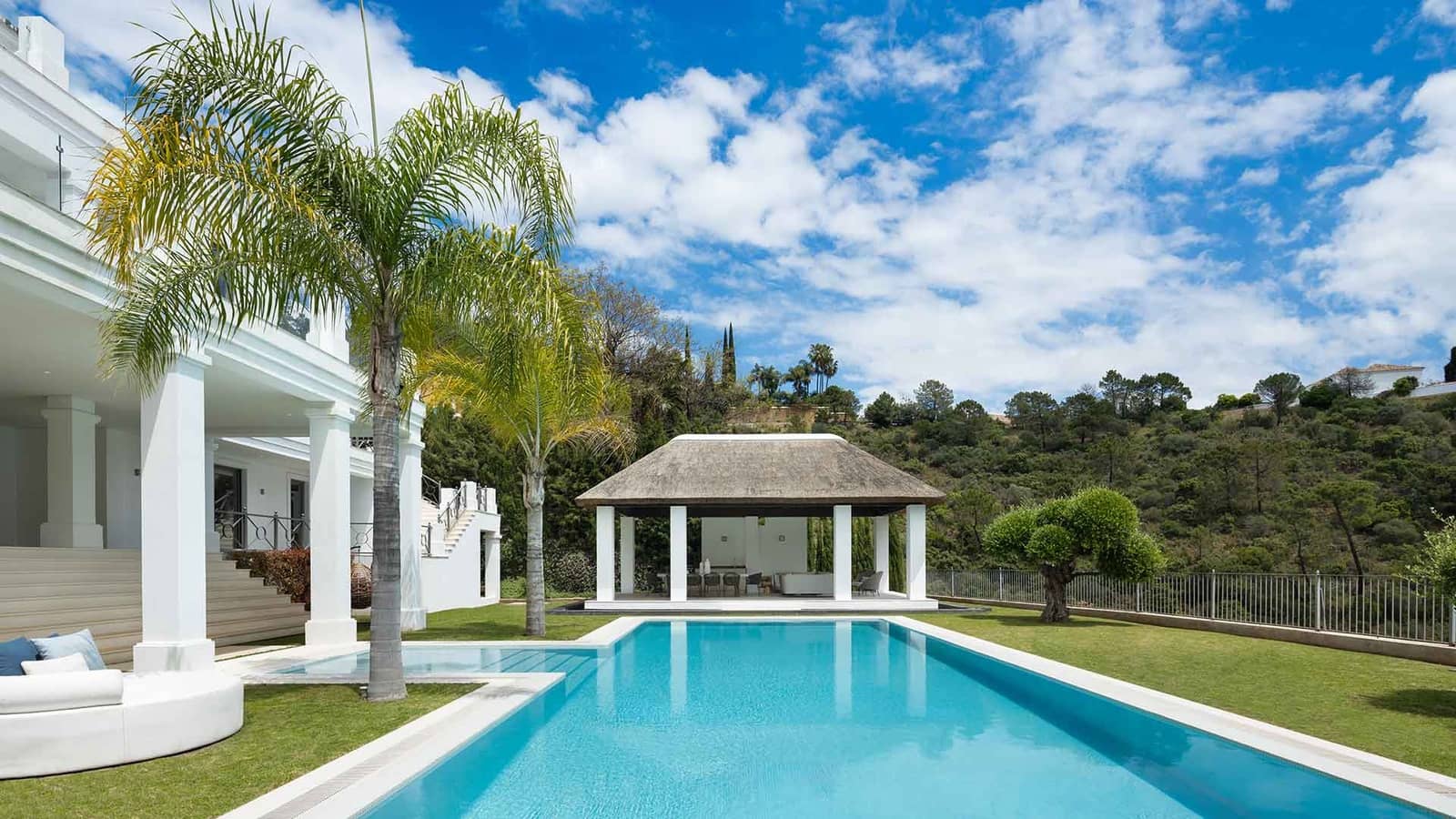 5 soveværelse Villa til salg i El Madronal med swimmingpool - € 8.350.000 (Ref: 9132517)