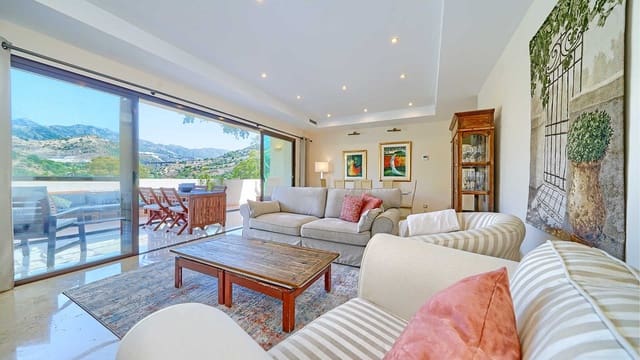2 soveværelse Penthouse til salg i Río Real, Marbella med swimmingpool - € 650.000 (Ref: 9137249)