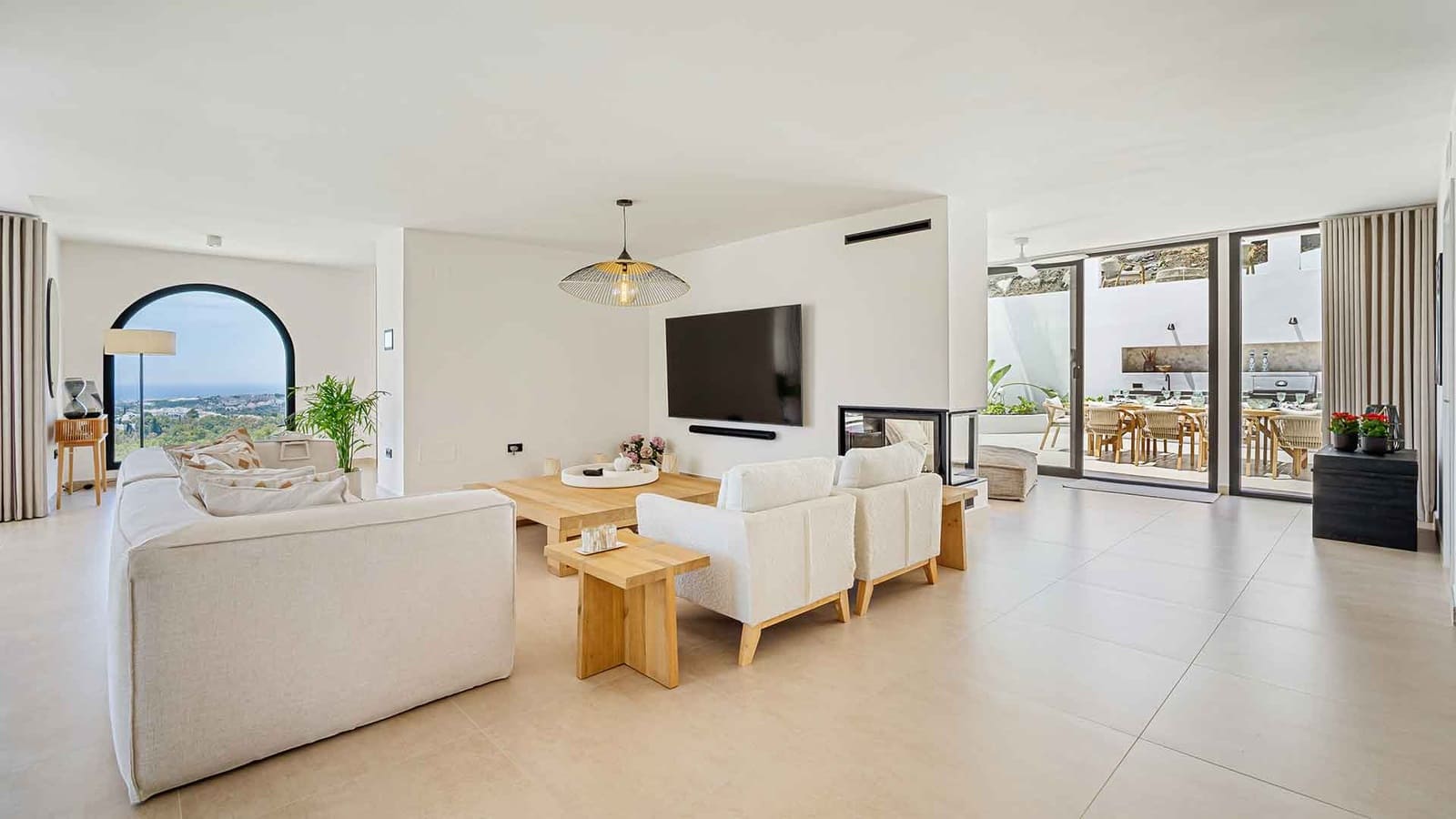 5 makuuhuone Huvila myytävänä paikassa Nueva Andalucia mukana uima-altaan - 4 950 000 € (Ref: 9143007)