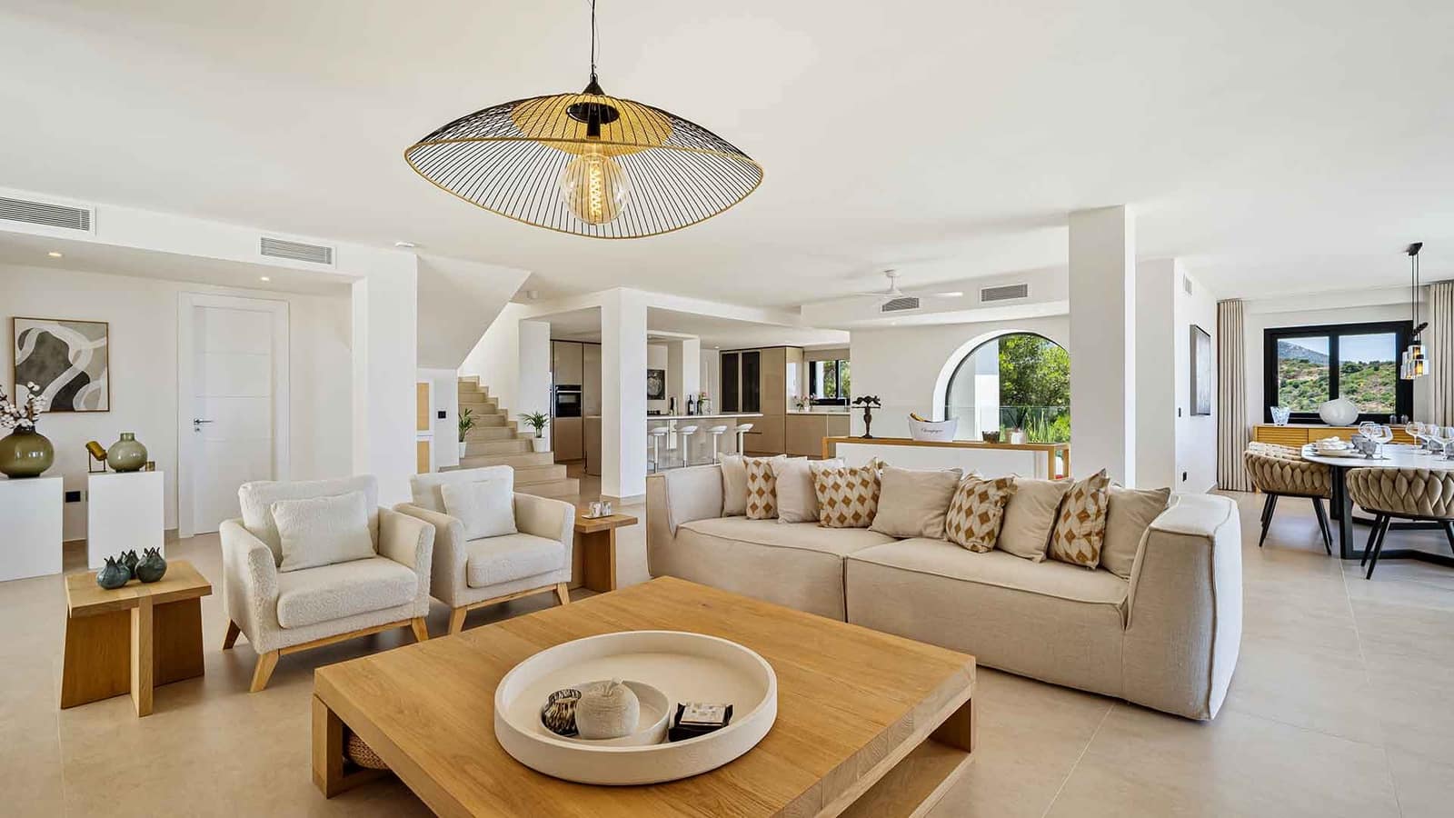 5 makuuhuone Huvila myytävänä paikassa Nueva Andalucia mukana uima-altaan - 4 950 000 € (Ref: 9143007)