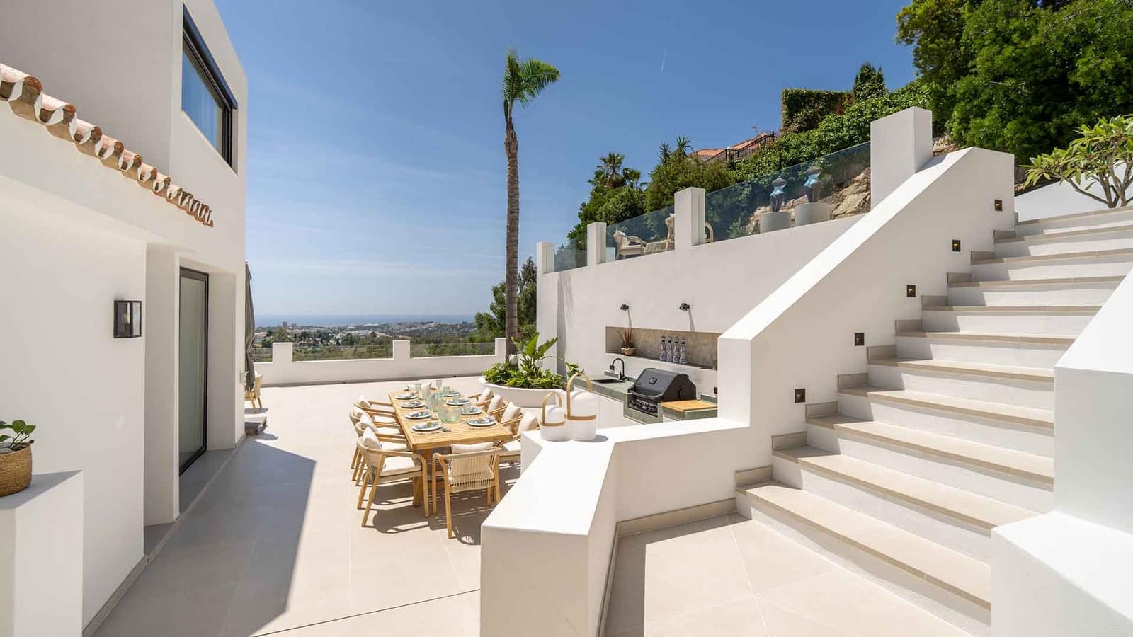 5 makuuhuone Huvila myytävänä paikassa Nueva Andalucia mukana uima-altaan - 4 950 000 € (Ref: 9143007)