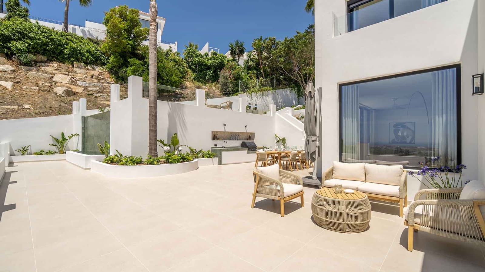 5 makuuhuone Huvila myytävänä paikassa Nueva Andalucia mukana uima-altaan - 4 950 000 € (Ref: 9143007)