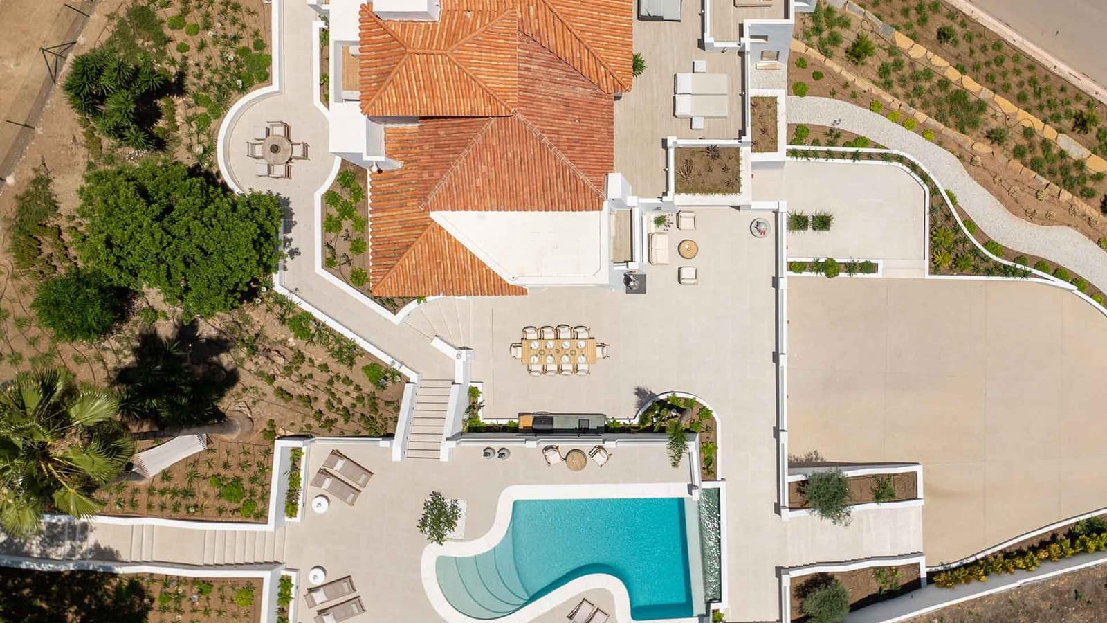 5 makuuhuone Huvila myytävänä paikassa Nueva Andalucia mukana uima-altaan - 4 950 000 € (Ref: 9143007)