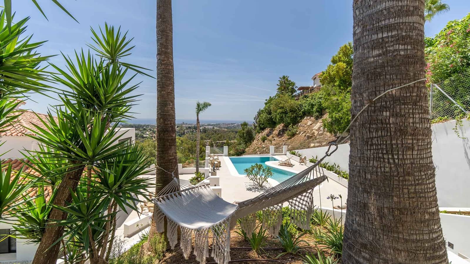 5 makuuhuone Huvila myytävänä paikassa Nueva Andalucia mukana uima-altaan - 4 950 000 € (Ref: 9143007)