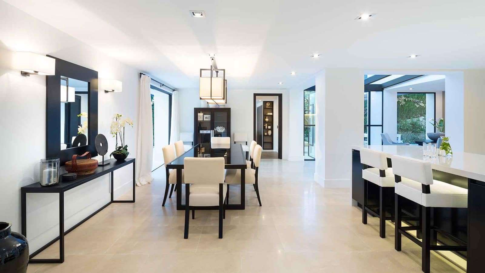 5 soverom Villa til salgs i Aloha Golf med svømmebasseng - € 4 975 000 (Ref: 9143008)