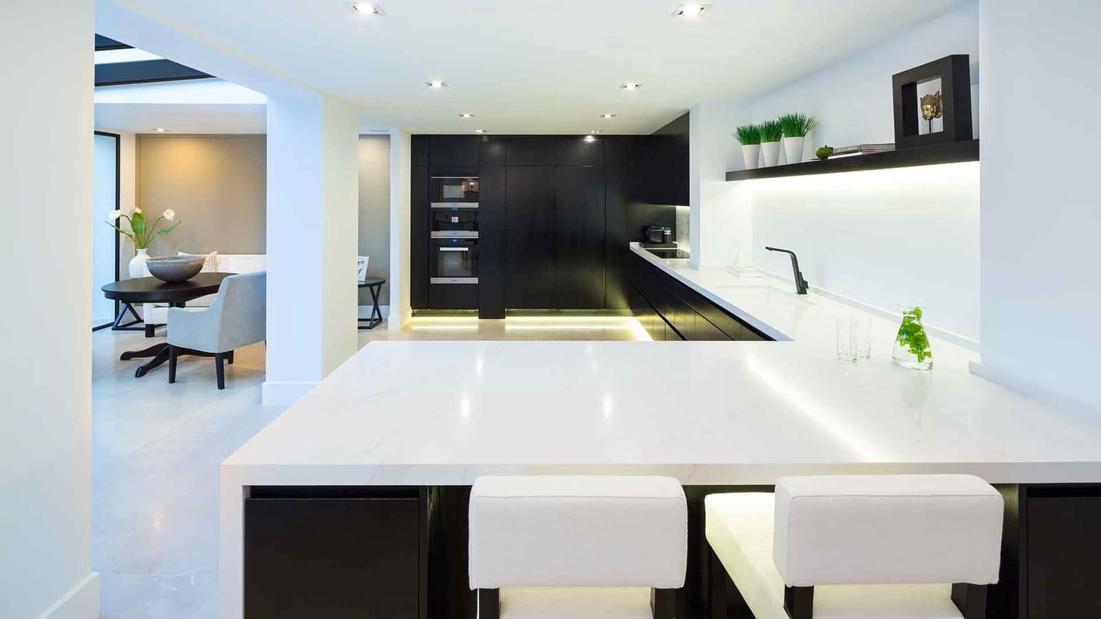 5 soverom Villa til salgs i Aloha Golf med svømmebasseng - € 4 975 000 (Ref: 9143008)