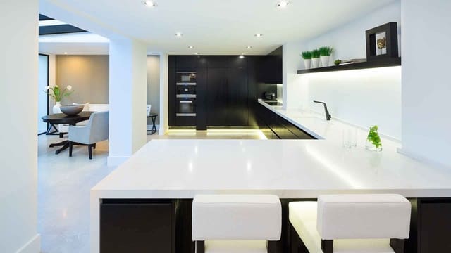 5 soverom Villa til salgs i Aloha Golf, Marbella med svømmebasseng - € 4 975 000 (Ref: 9143008)