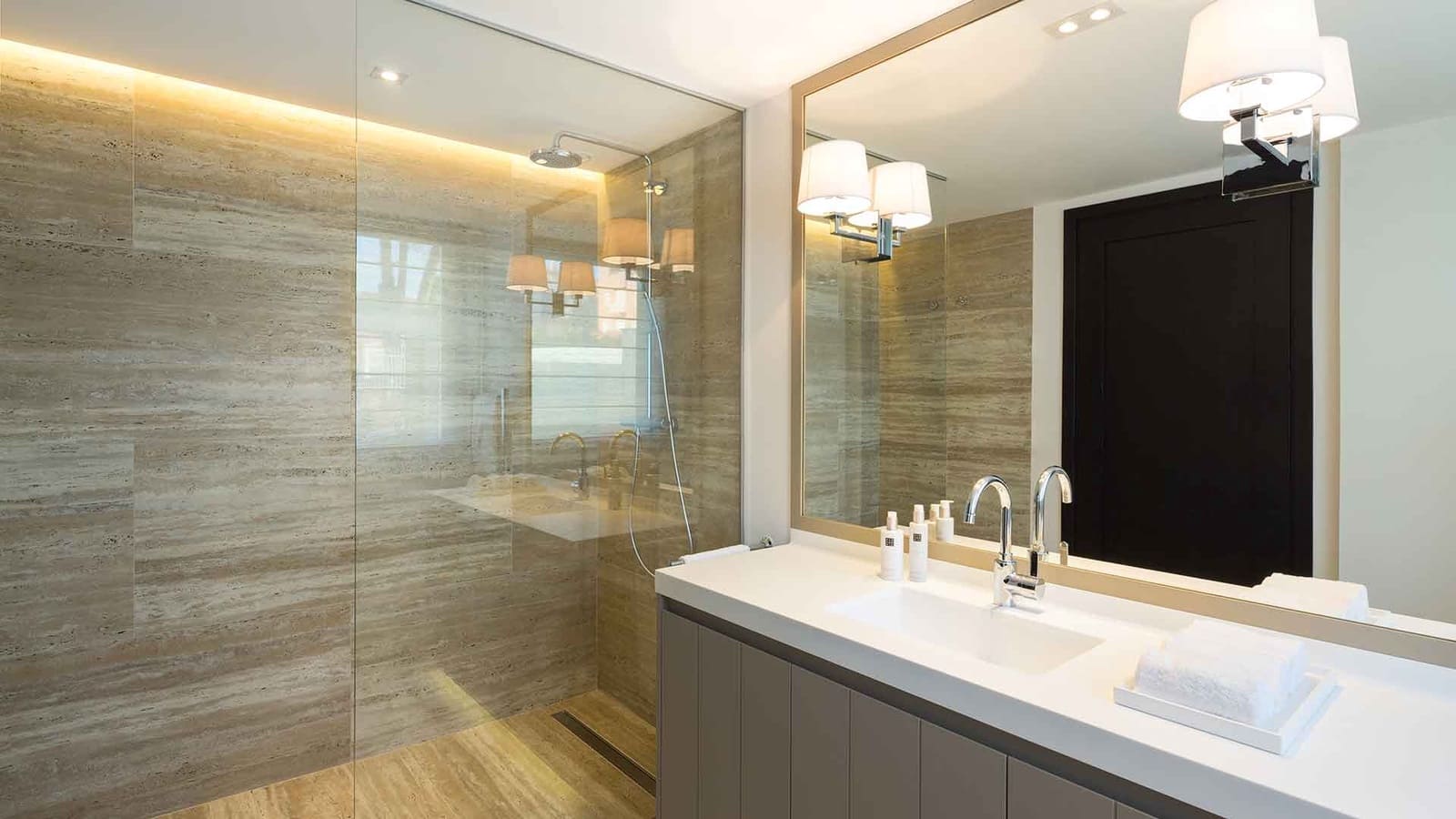 5 soverom Villa til salgs i Aloha Golf med svømmebasseng - € 4 975 000 (Ref: 9143008)