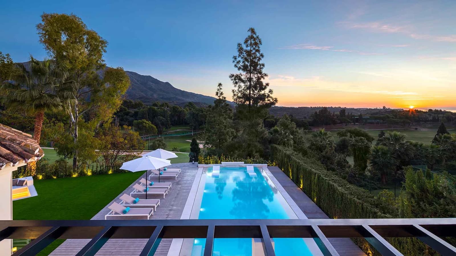 5 soverom Villa til salgs i Aloha Golf med svømmebasseng - € 4 975 000 (Ref: 9143008)