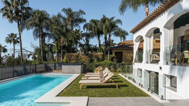 5 sypialnia Willa na sprzedaż w Lomas De Marbella, Marbella z basenem - 6 980 000 € (Ref: 9143561)