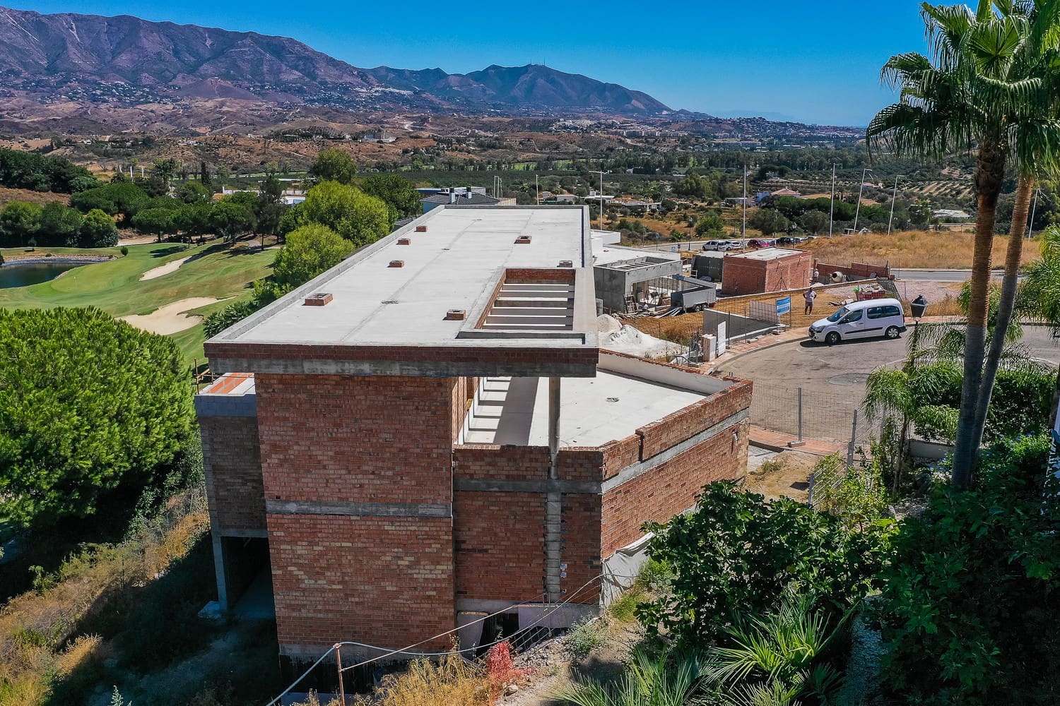 6 soveværelse Villa til salg i Mijas Costa med swimmingpool - € 1.100.000 (Ref: 9154069)