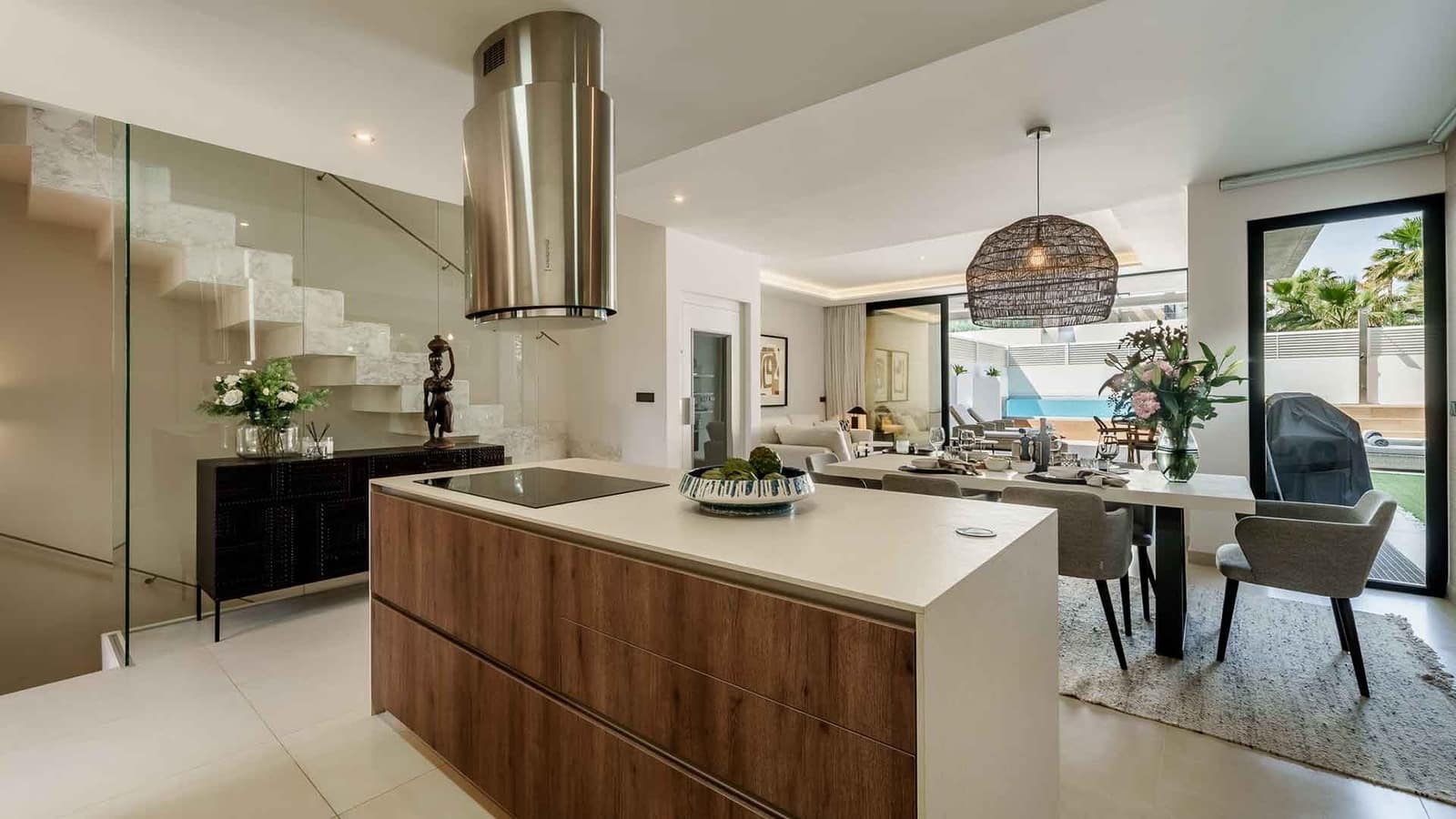 5 sypialnia Dom blizniak na sprzedaż w Puerto Banus z basenem - 2 675 000 € (Ref: 9159583)